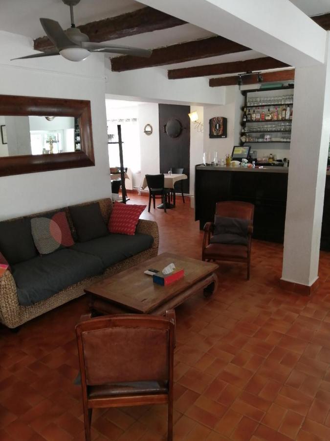 Auberge La Folie 소세레팽 외부 사진